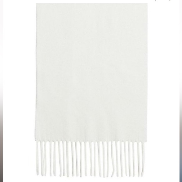 NEW Steve Madden ivory scarf with fringe unisex - Picture 5 of 5